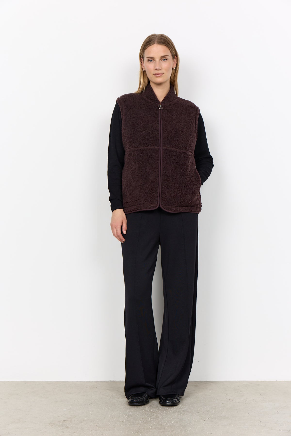 Onyx 3 Pile Väst Dam Brun Chocolate Plum | Smilebutiken - Soyaconcept