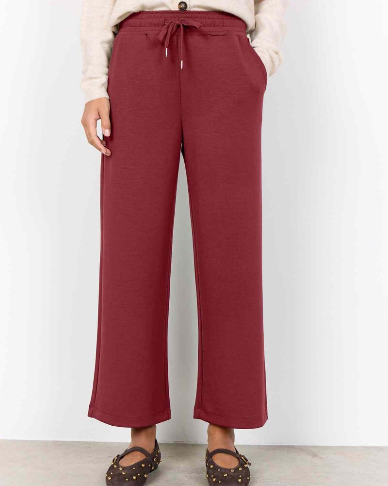 Banu 33 Trousers Women Oxblood Red | Smilebutiken - Soyaconcept