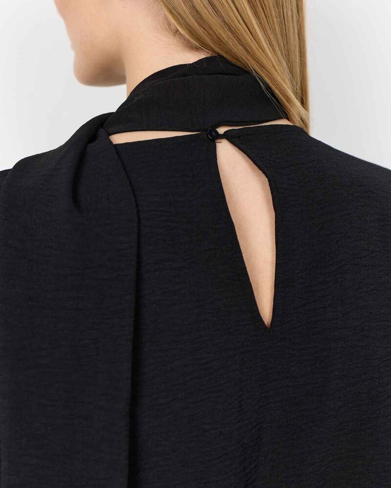 Cath 12 Blouse With Scarf Detail Women Black | Smilebutiken - Soyaconcept