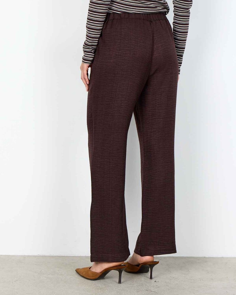 Charissa 3 Trousers With Texture Women Chocolate Plum | Smilebutiken - Soyaconcept