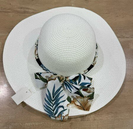 Chica London Majken Hat Women White CARAMELLE FASHION
