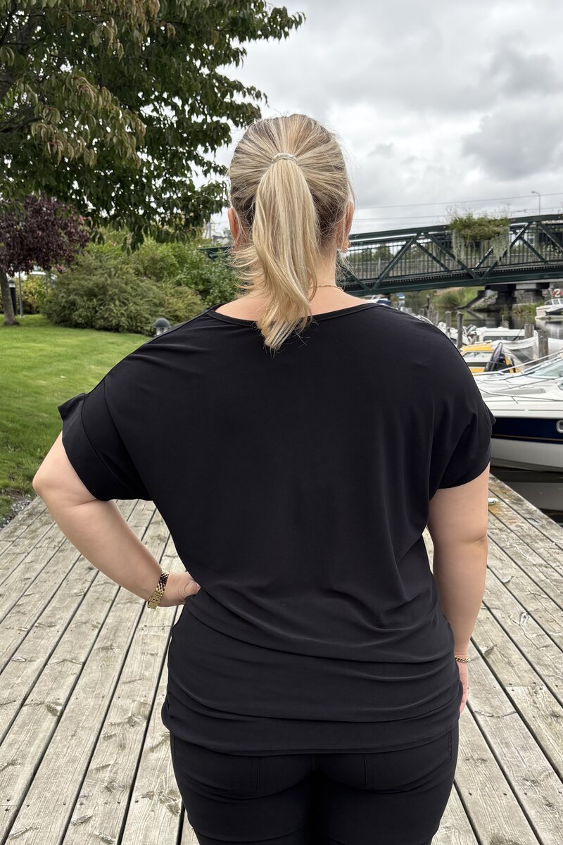 Chica London Parvati Topp Dam Black Caramelle Fashion