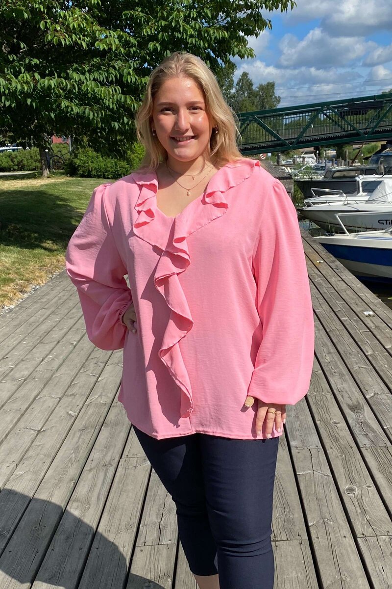 Chica London Svea V-ringad Blus Volang Dam Pink CARAMELLE FASHION