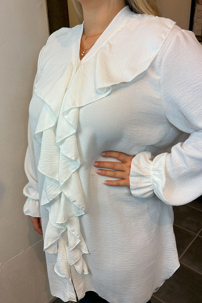 Chica London Doris V-ringad Klänning Volang Dam White CARAMELLE FASHION