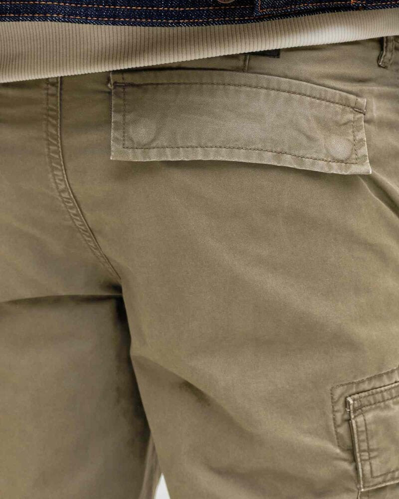 Cole Frank Cargo Shorts Herr Olive Night | Smilebutiken - Jack & Jones