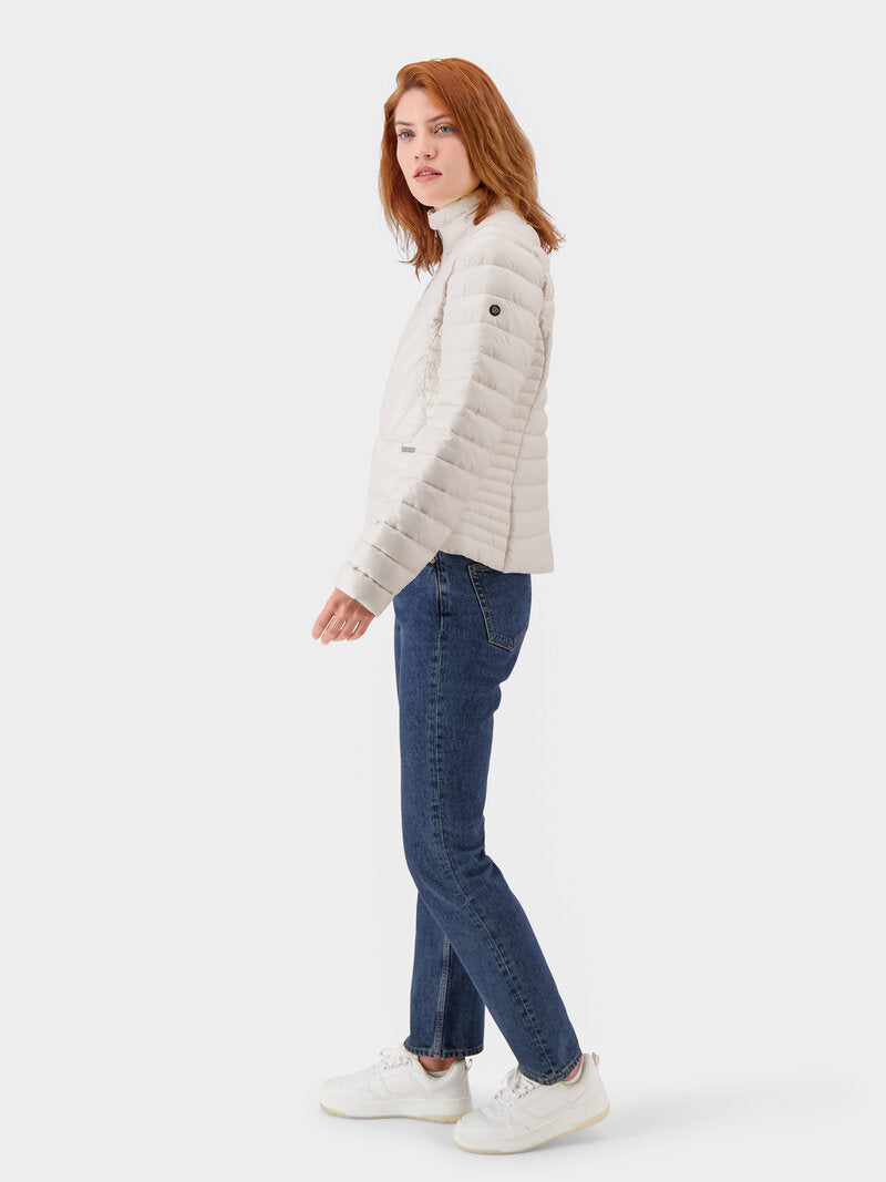 Betty Lättviktsjacka Dam White Foam Didriksons
