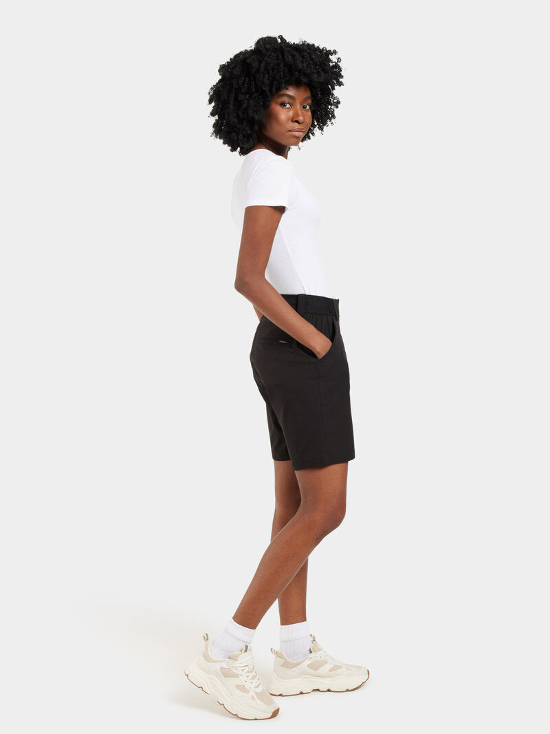 Maja Shorts Dam Black Didriksons