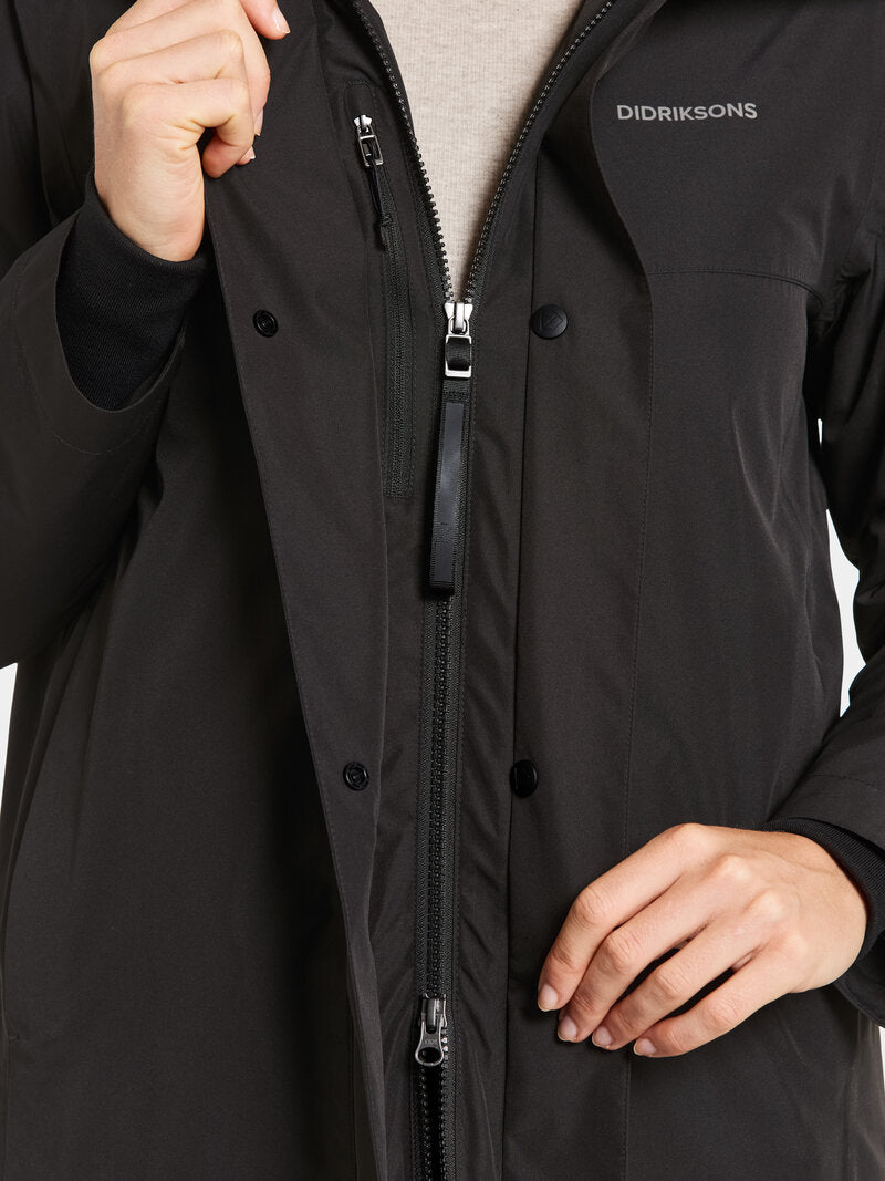 Selina Vinterparkas Dam Black Didriksons