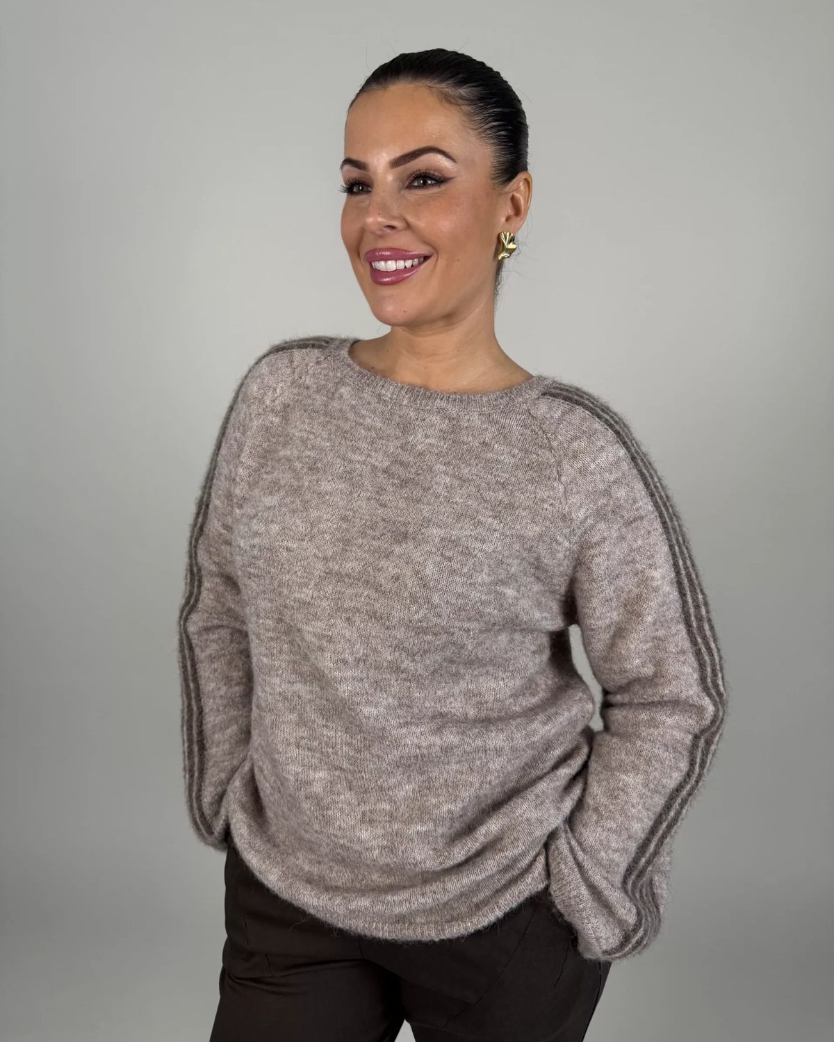 Disa Stickad Tröja Dam Beige | Smilebutiken - Camicia