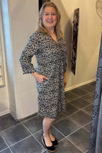 Adna Klänning Dam Black W Moonbeam Freequent