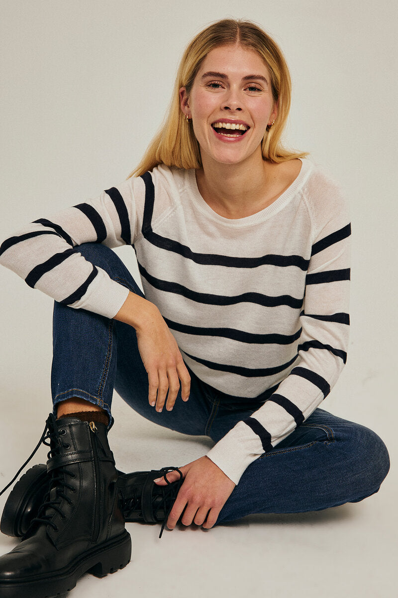 Effie Pullover Women Off-white W Salute Freequent