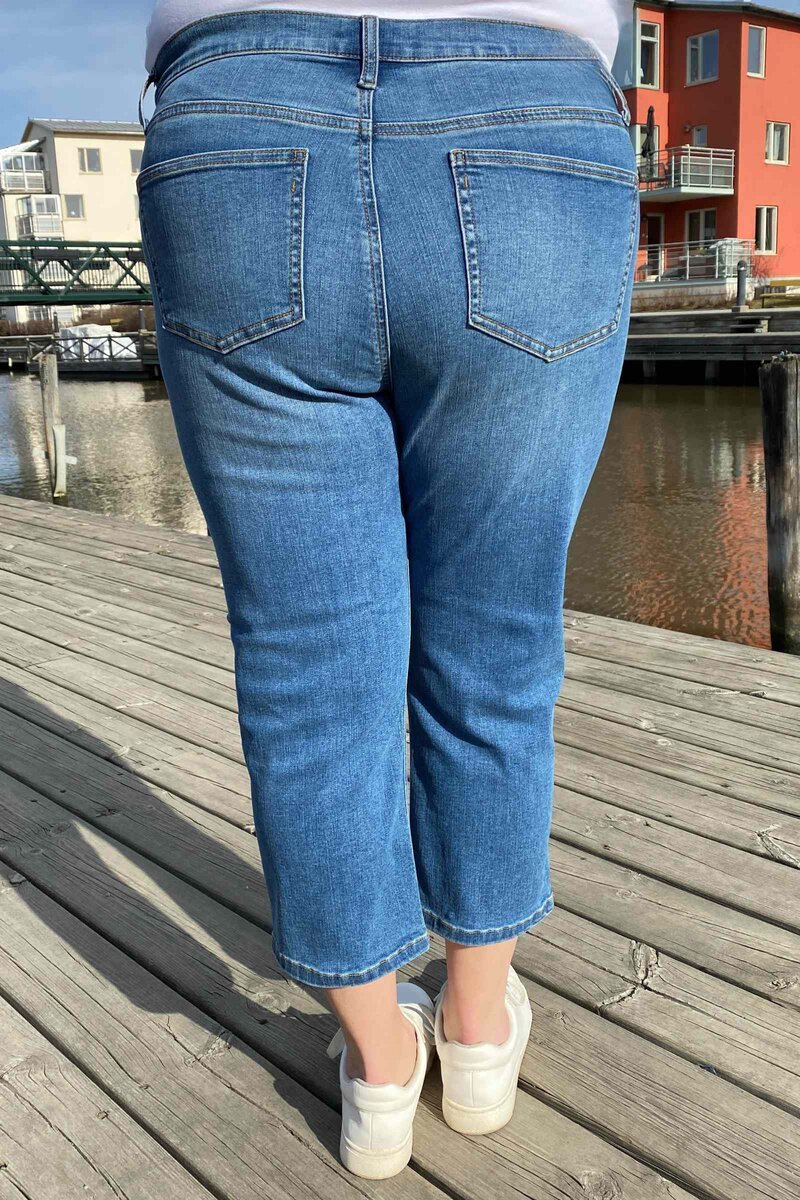 Harlow Denim Capri Women Vintage Blue Denim Freequent