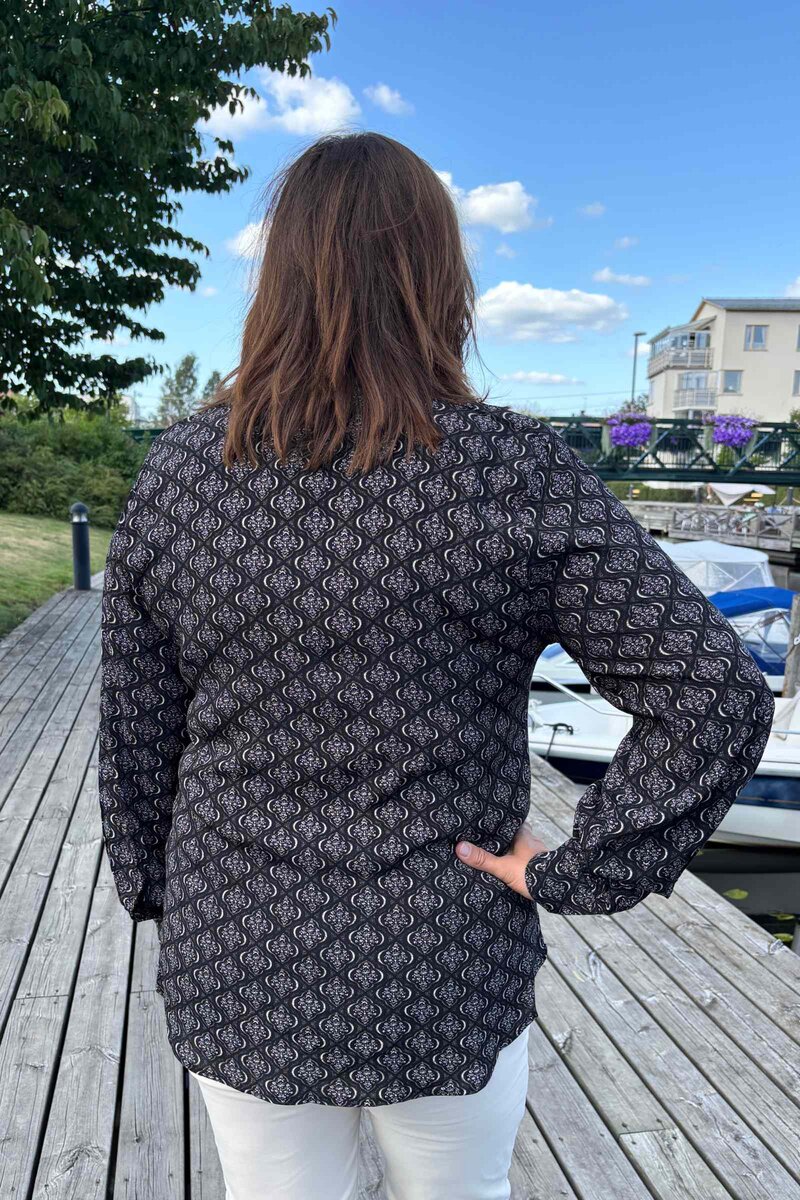 Lovy Skjorta Dam Black W Moonbeam Freequent