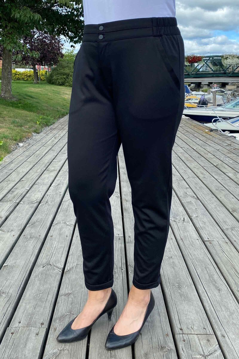 Nanni Ankle Pants Women Black Freequent