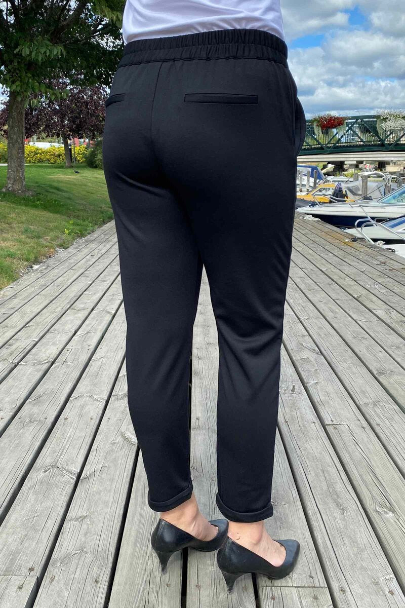 Nanni Ankle Pants Women Black Freequent