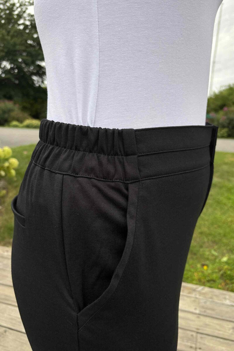 Nanni Ankle Pants Women Black Freequent