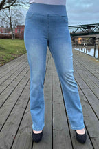 Shantal Bootcut Length 30 Denim Women Light Blue Denim Freequent