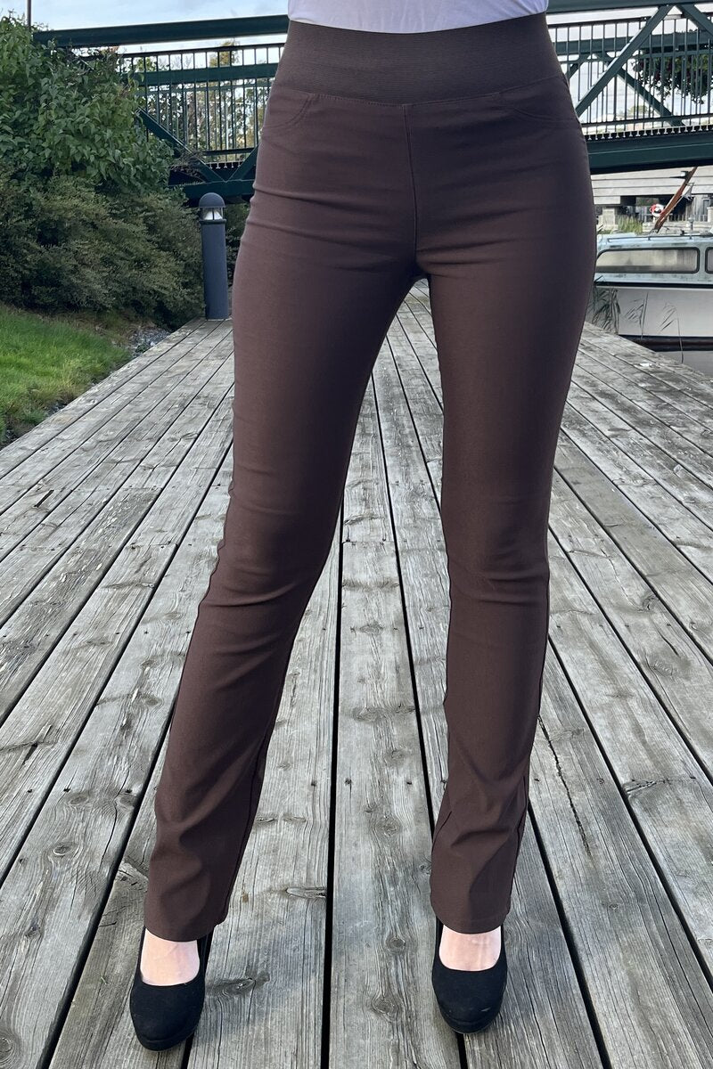 Shantal Bootcut Length 32 Power Women's Coffee Bean Freequent