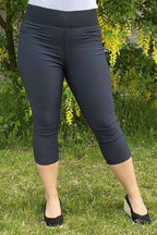Shantal Capri Power Dam Salute Freequent