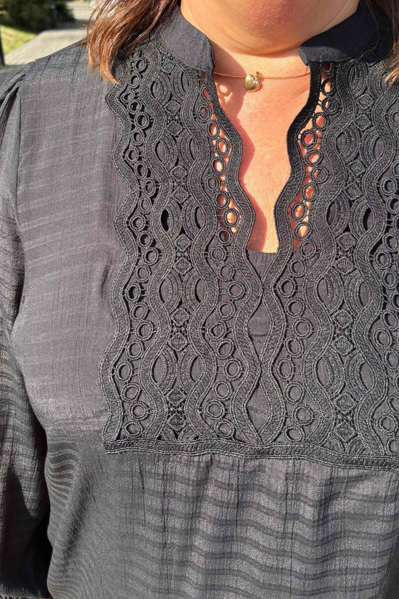 Shu Blouse Women Black Freequent