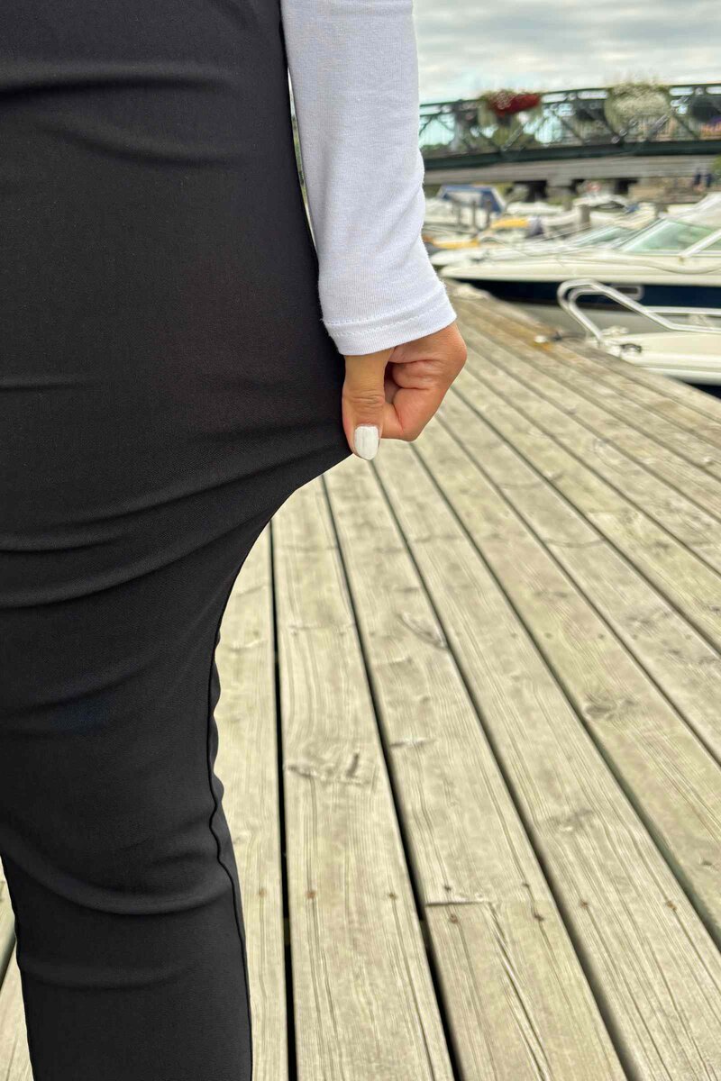 Solvej Ankelbyxa Dam Black Freequent