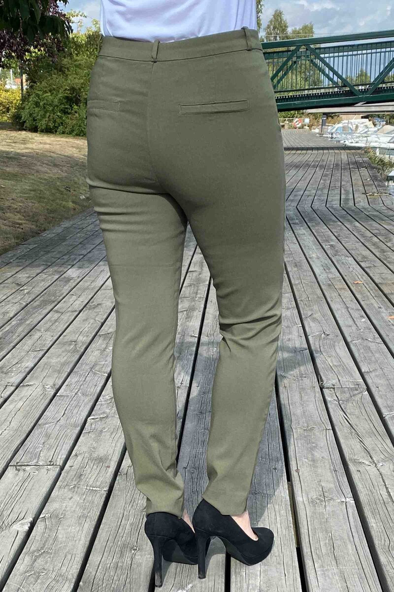 Solvej Ankelbyxa Dam Olive Night Freequent