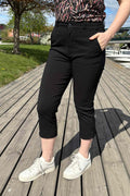 Solvej Capri Women Black Freequent