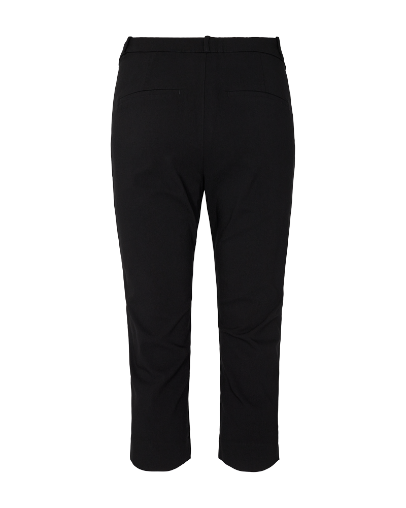 Solvej Capri Women Black Freequent