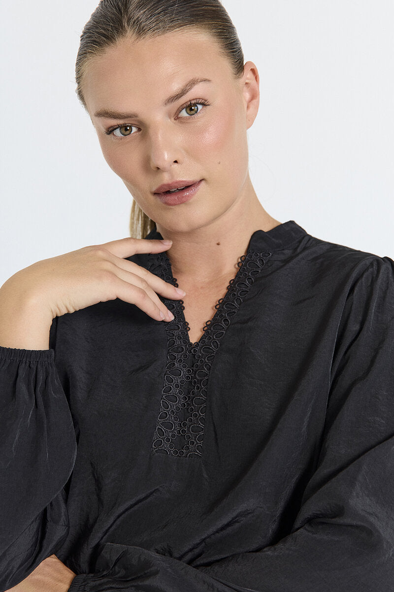 Tessy Blus Dam Black Freequent
