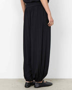 Glenna 2 Balloon Trousers Women Black | Smilebutiken - Soyaconcept