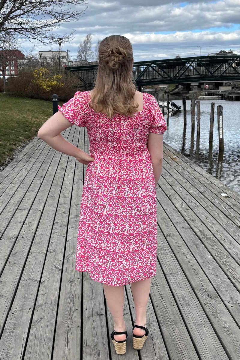 Jia Ki Esther Mönstrad Klänning Dam Pink DH Mode