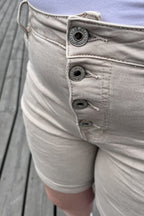 Karostar Shorts Denim Dam Beige Caramelle Fashion
