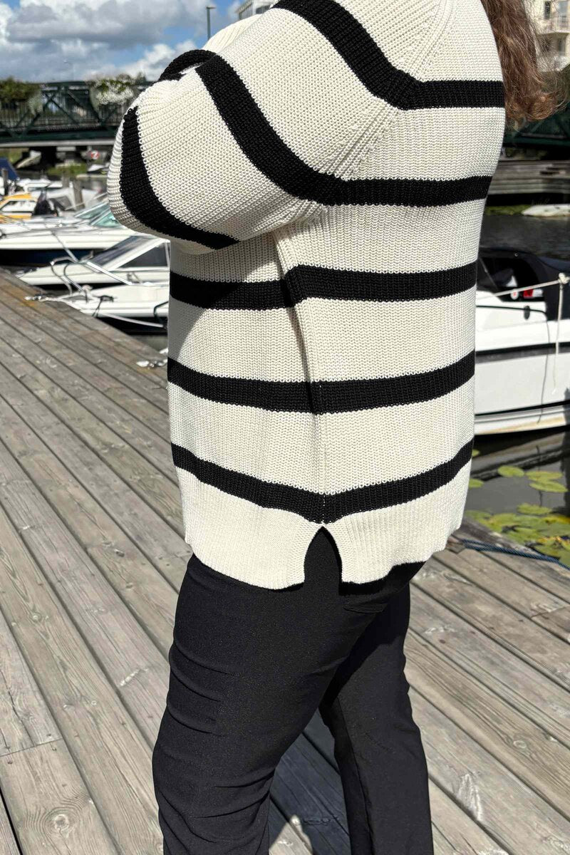 Nut Knitted Turtleneck Sweater Women Kit Copenhagen