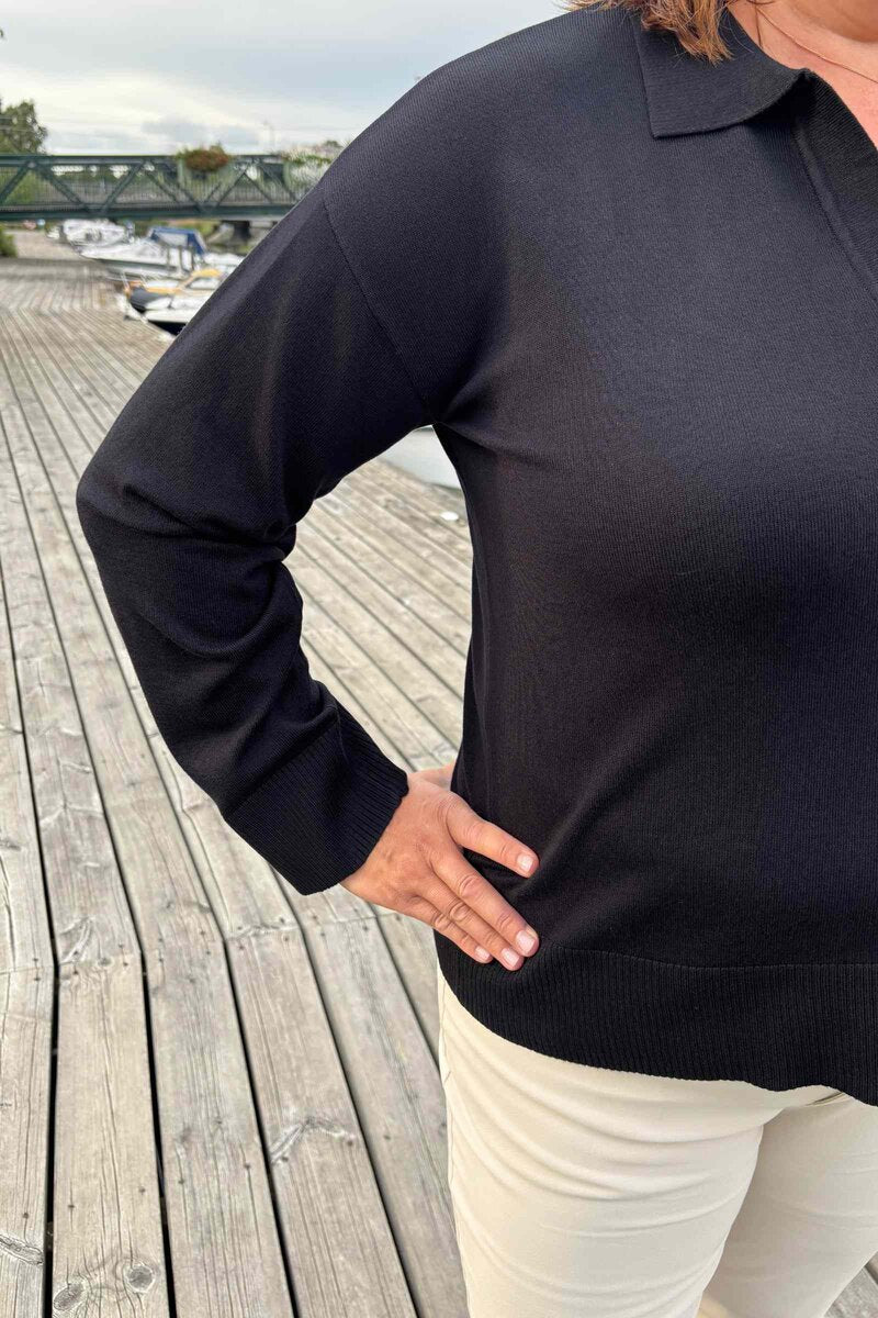 Wilma V-neck Sweater Women Extra Black Copenhagen