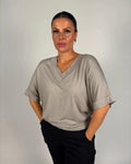 Line V-ringad T-shirt Dam Gråbeige Taupe | Smilebutiken - Camicia