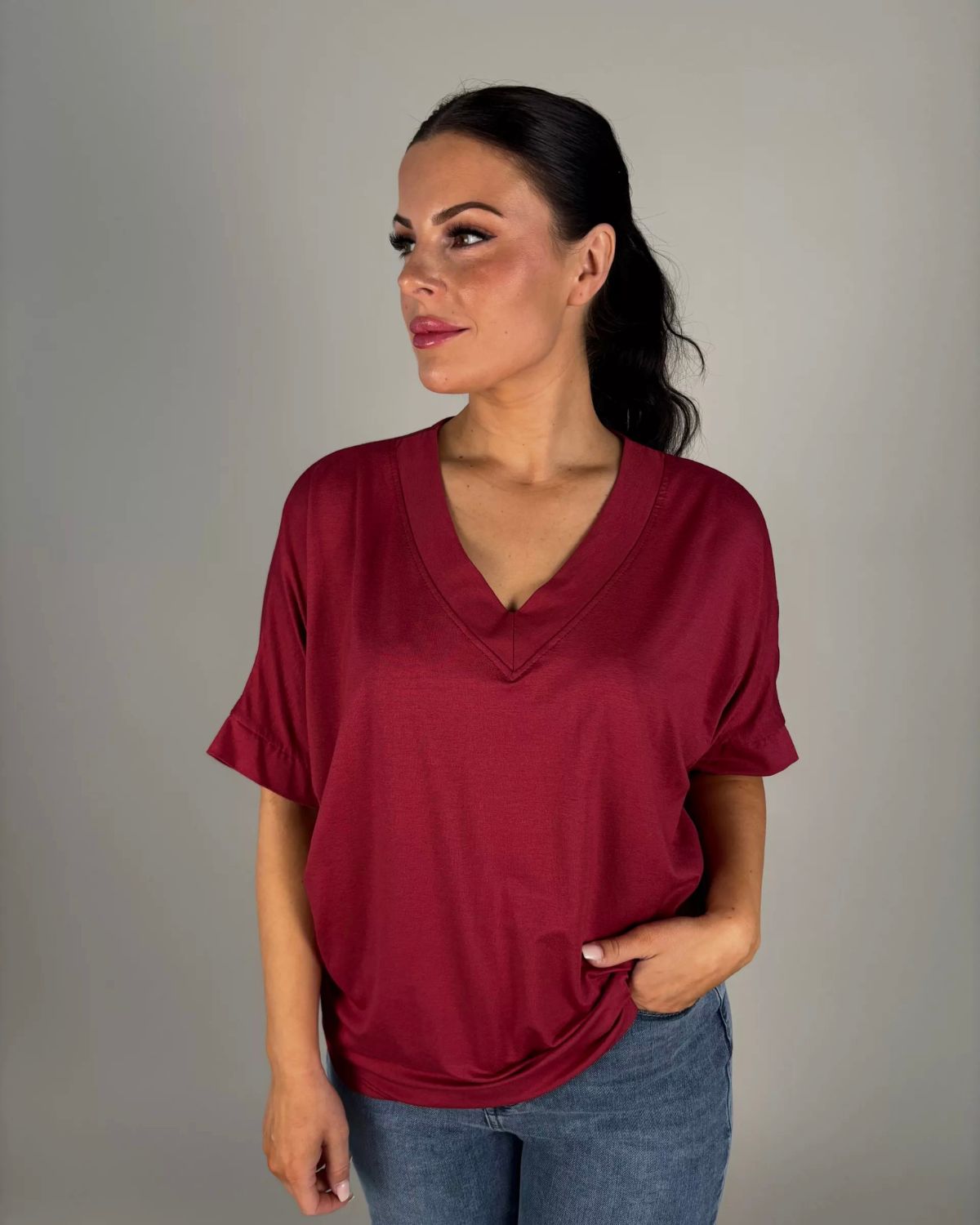 Line V-ringad T-shirt Dam Vinröd | Smilebutiken - Camicia