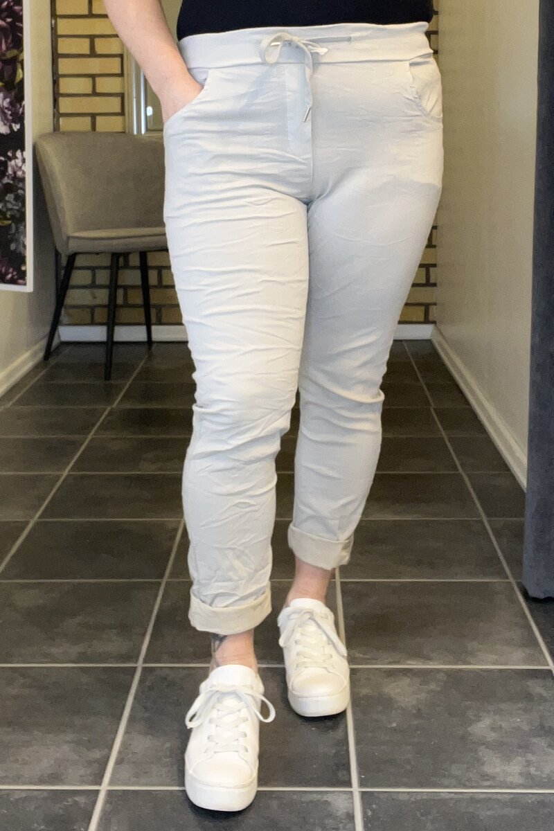 Kalie Ankle Pants Women Beige Marta du Chateau