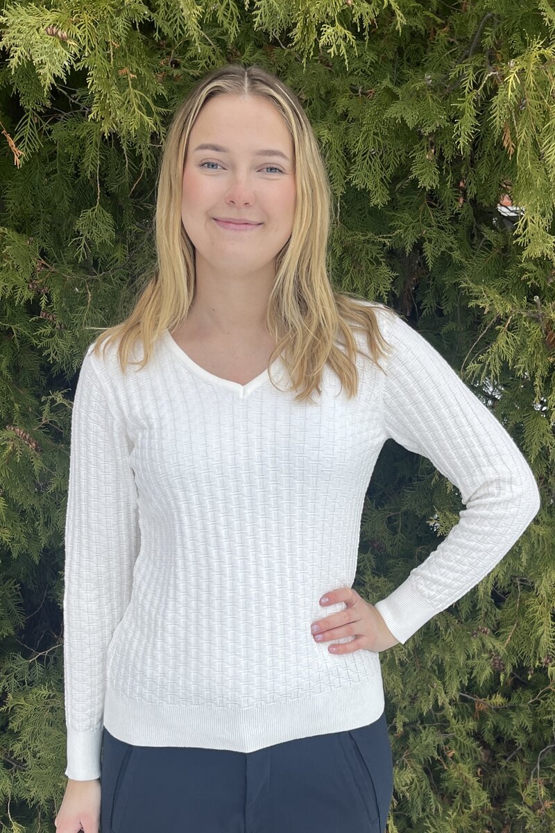 Carol V-ringad Pullover Dam OffWhite Micha