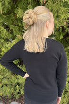 Carrie V-ringad Pullover Dam Black Micha