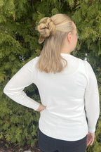 Carrie V-ringad Pullover Dam OffWhite Micha