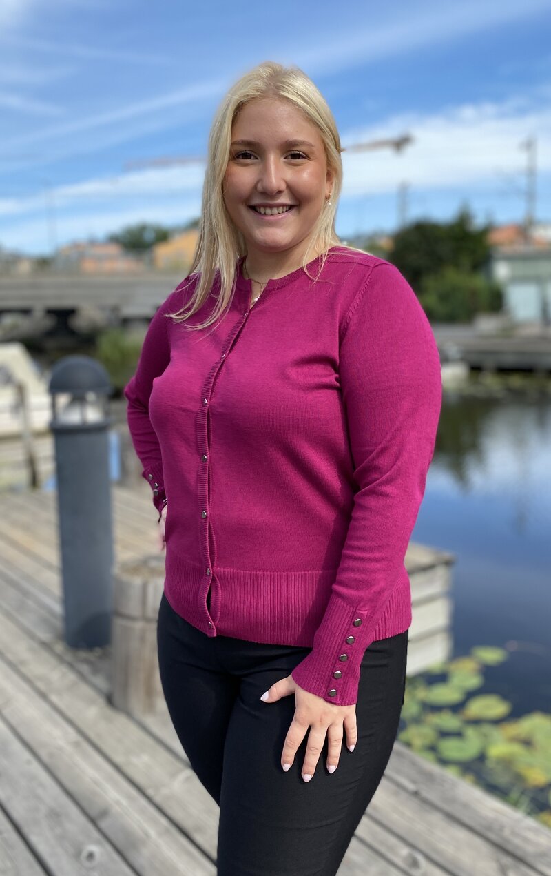 Tinka Rundhalsad Cardigan Dam Purple Wine Micha