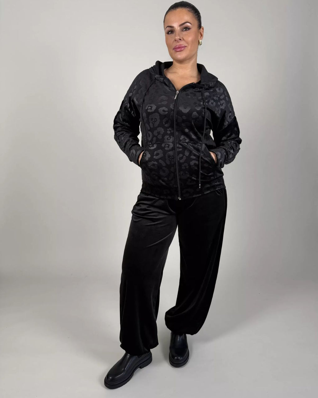 Mickie Velourset Dam Svart | Smilebutiken - Camicia