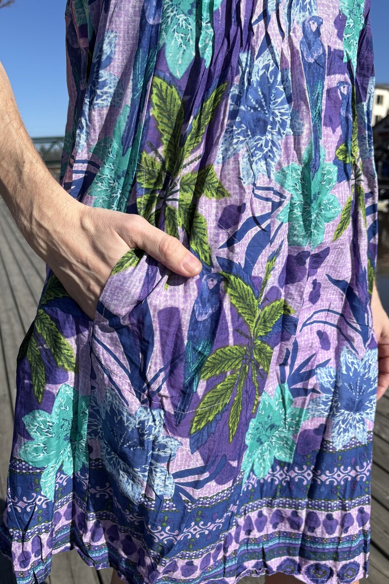 Nicola Dress 5 Women Palm Parrot | Smilebutiken - One Summer