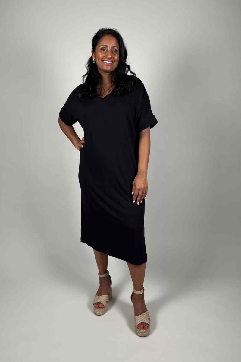 Nora V-ringad Klänning Dam Svart | Smilebutiken - Camicia