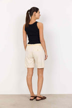 Rovena 1 Shorts Med Skärp Dam Cream | Smilebutiken - Soyaconcept