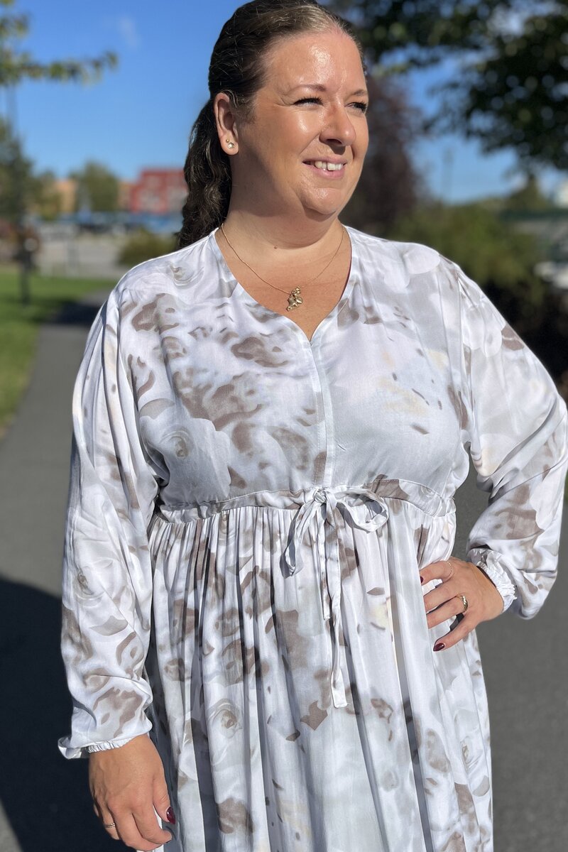 Amelia Klänning Dam White Grey SEN