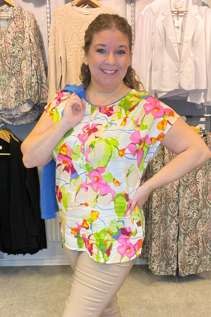 Flann Blouse Women Off-white Large Floral Soulmate