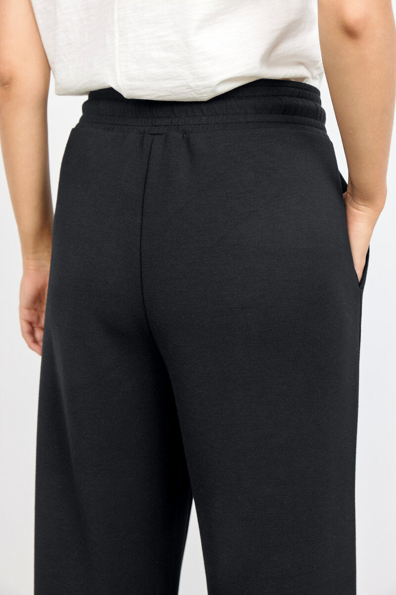 Banu 33 Women's Trousers Black Soyaconcept