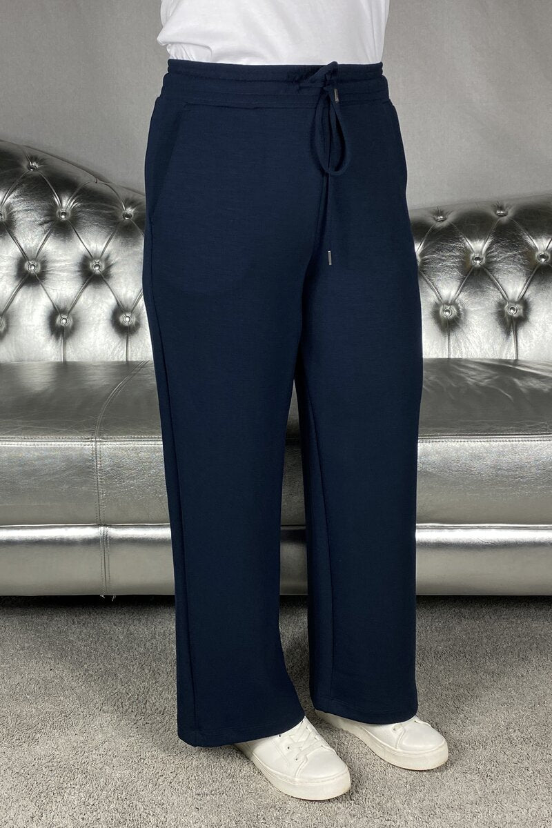 Banu 33 Trousers Women Navy Soyaconcept