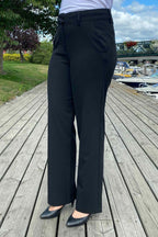 Gilli 4 Kostymbyxa Dam Black Soyaconcept